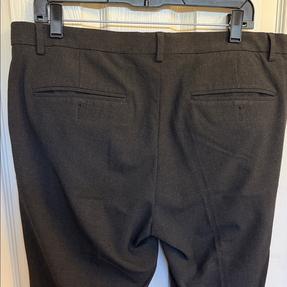 Calvin Klein Men's Elegant Black Dress Pants - Picture 9 of 13